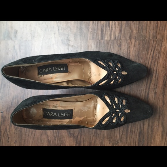 BLACK HEELS - Picture 2 of 8